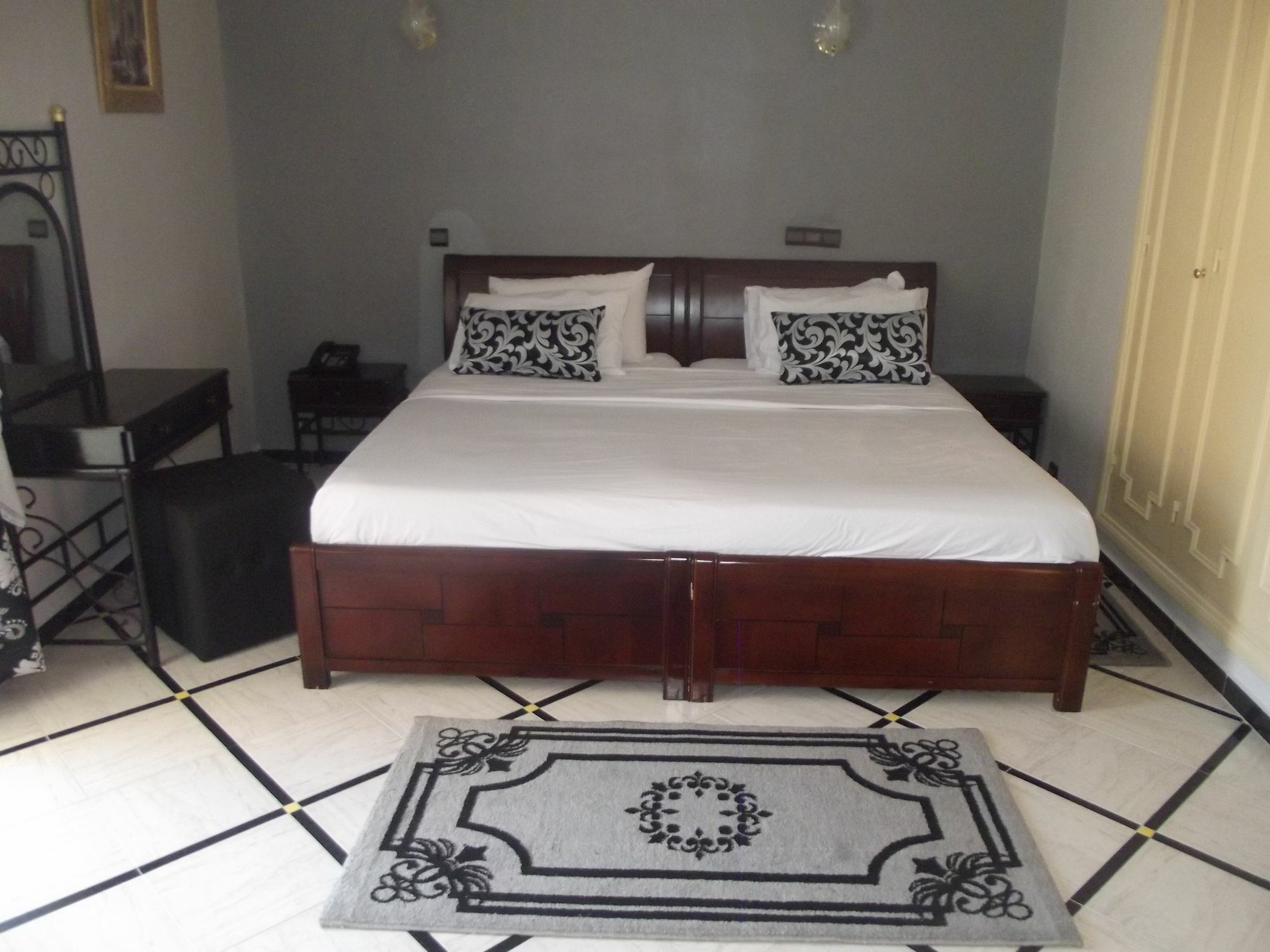 Hotel Al Kabir Маракеш Екстериор снимка